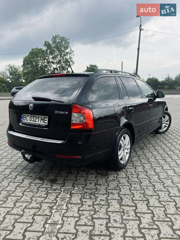 Універсал Skoda Octavia 2010 в Дрогобичі