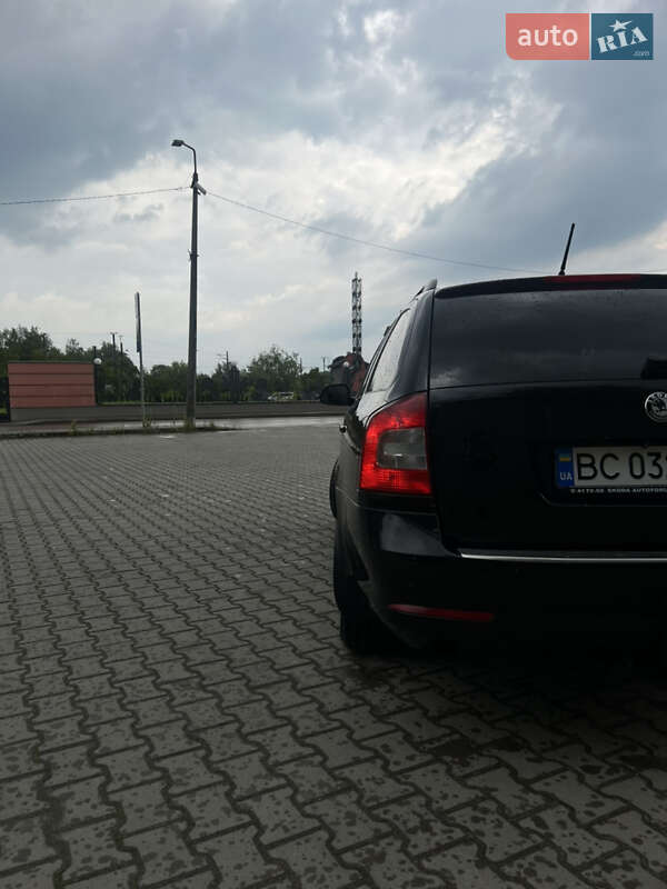 Універсал Skoda Octavia 2010 в Дрогобичі