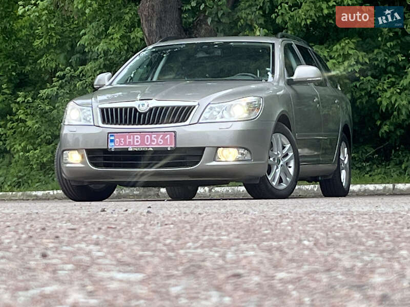 Універсал Skoda Octavia 2012 в Радивиліві