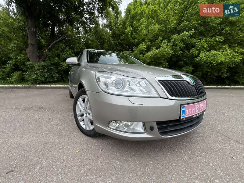 Універсал Skoda Octavia 2012 в Радивиліві