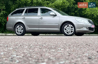 Універсал Skoda Octavia 2012 в 