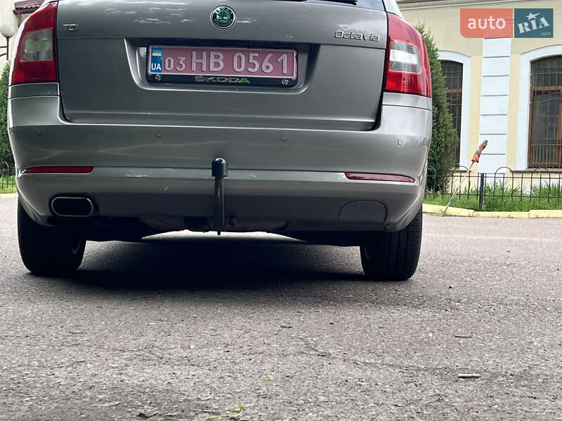 Універсал Skoda Octavia 2012 в Радивиліві