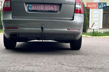 Універсал Skoda Octavia 2012 в 
