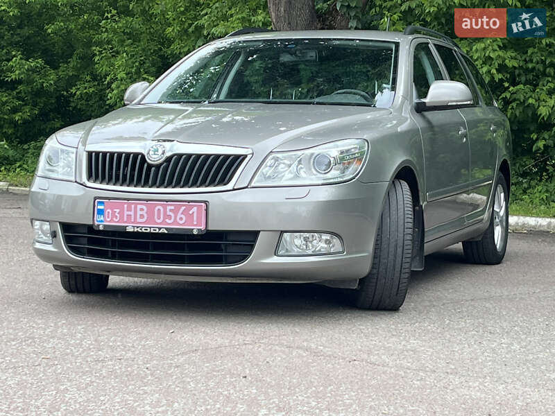 Універсал Skoda Octavia 2012 в Радивиліві