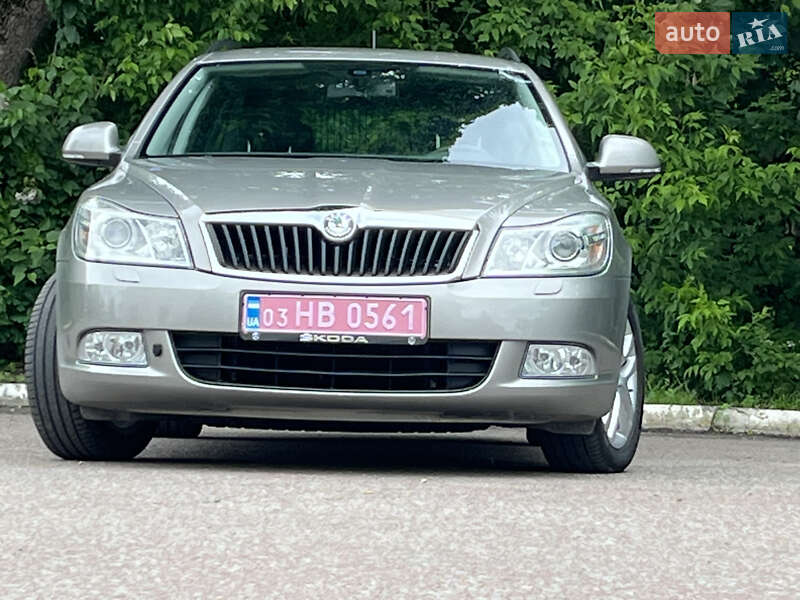 Універсал Skoda Octavia 2012 в Радивиліві