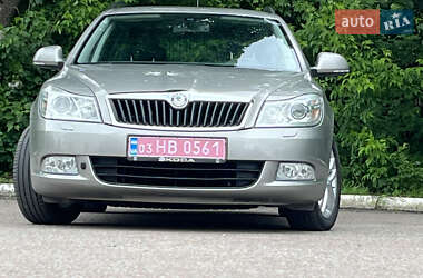 Універсал Skoda Octavia 2012 в 