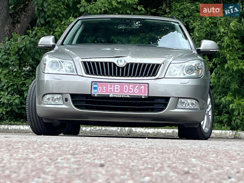Універсал Skoda Octavia 2012 в Радивиліві