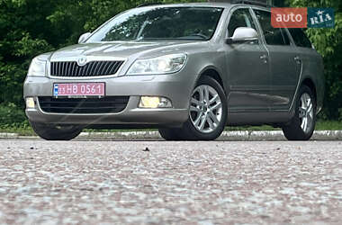 Універсал Skoda Octavia 2012 в 