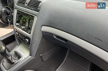 Універсал Skoda Octavia 2012 в 