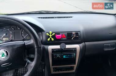 Лифтбек Skoda Octavia 2005 в 