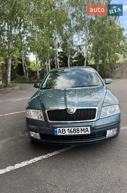 Лифтбек Skoda Octavia 2004 в 
