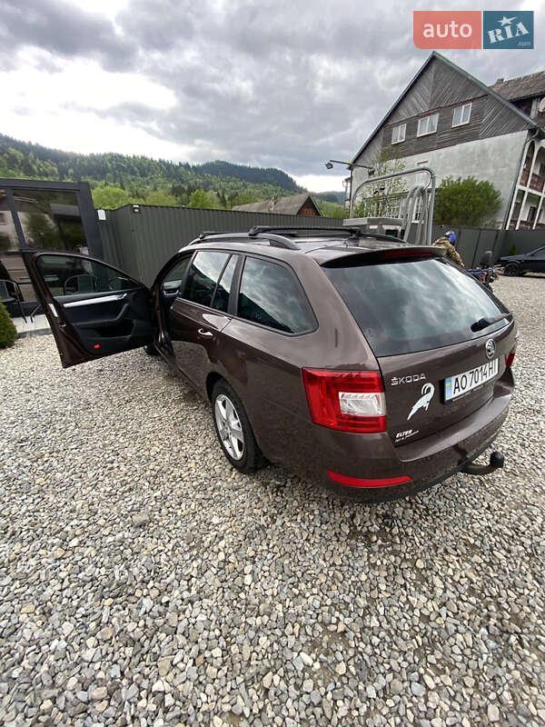Универсал Skoda Octavia 2014 в Рахове