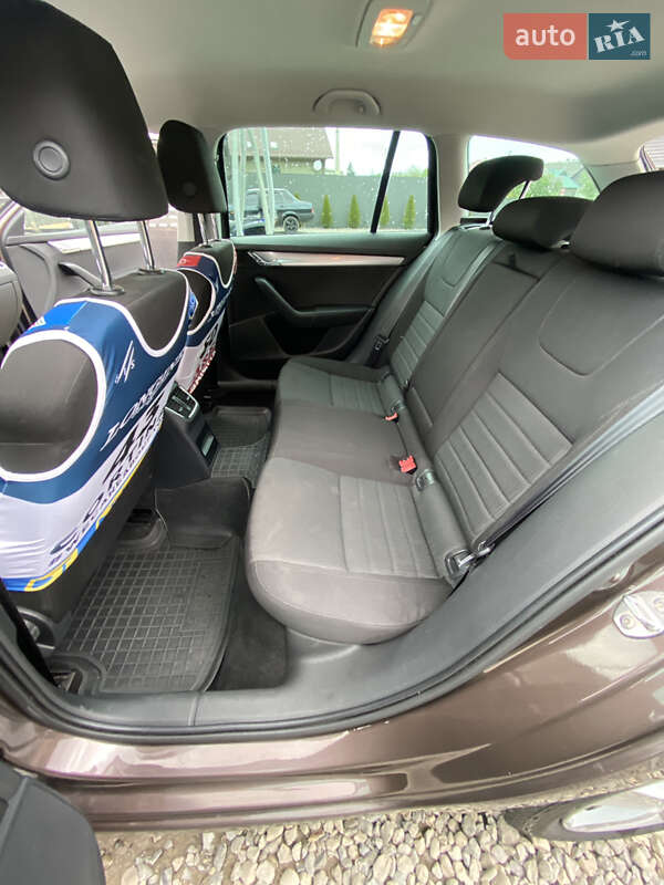Универсал Skoda Octavia 2014 в Рахове