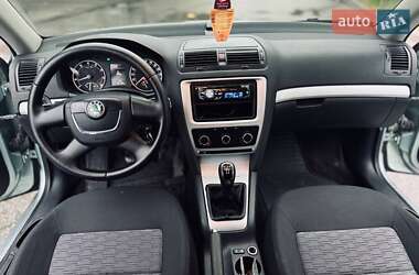 Лифтбек Skoda Octavia 2010 в 