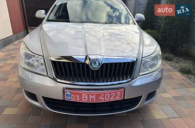 Универсал Skoda Octavia 2009 в 