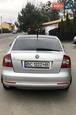 Лифтбек Skoda Octavia 2011 в 