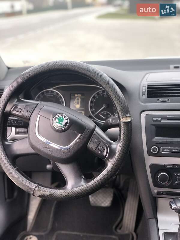 Лифтбек Skoda Octavia 2011 в Львове