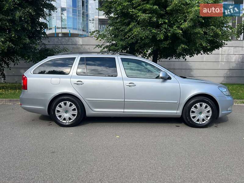 Универсал Skoda Octavia 2010 в Киеве