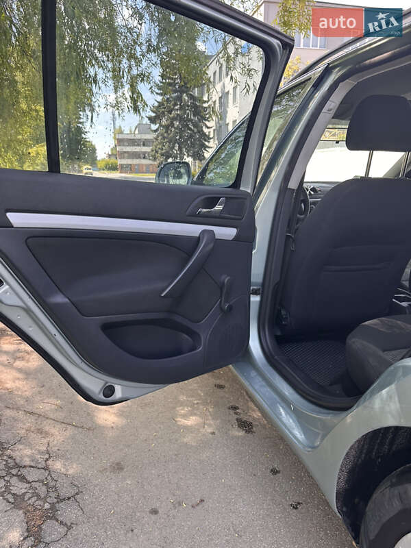 Универсал Skoda Octavia 2009 в Староконстантинове