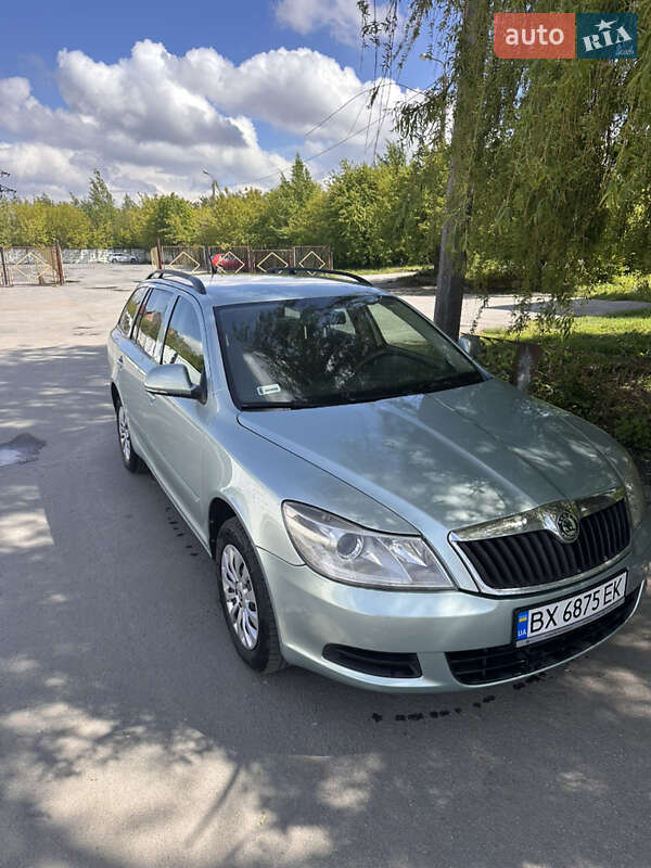 Универсал Skoda Octavia 2009 в Староконстантинове