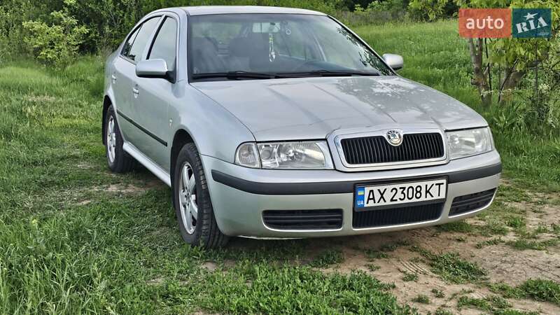 Лифтбек Skoda Octavia 2004 в Полтаве