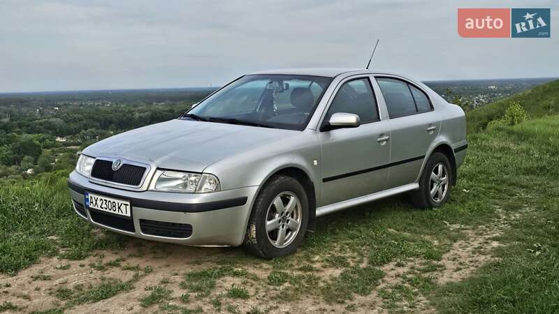 Лифтбек Skoda Octavia 2004 в Полтаве