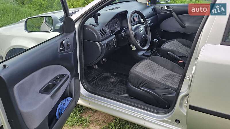 Лифтбек Skoda Octavia 2004 в Полтаве