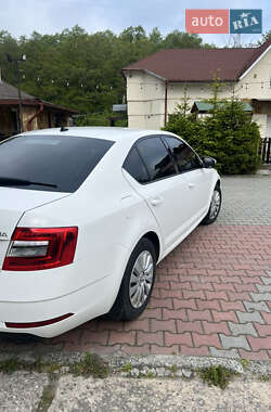 Ліфтбек Skoda Octavia 2018 в 