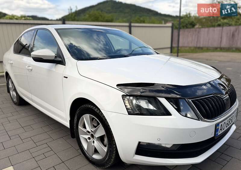 Ліфтбек Skoda Octavia 2017 в Сваляві