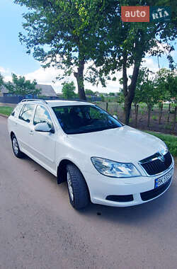 Универсал Skoda Octavia 2012 в 