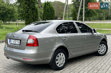 Лифтбек Skoda Octavia 2012 в 