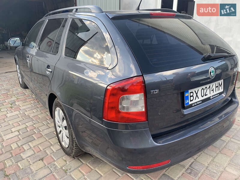 Універсал Skoda Octavia 2011 в Дунаївцях