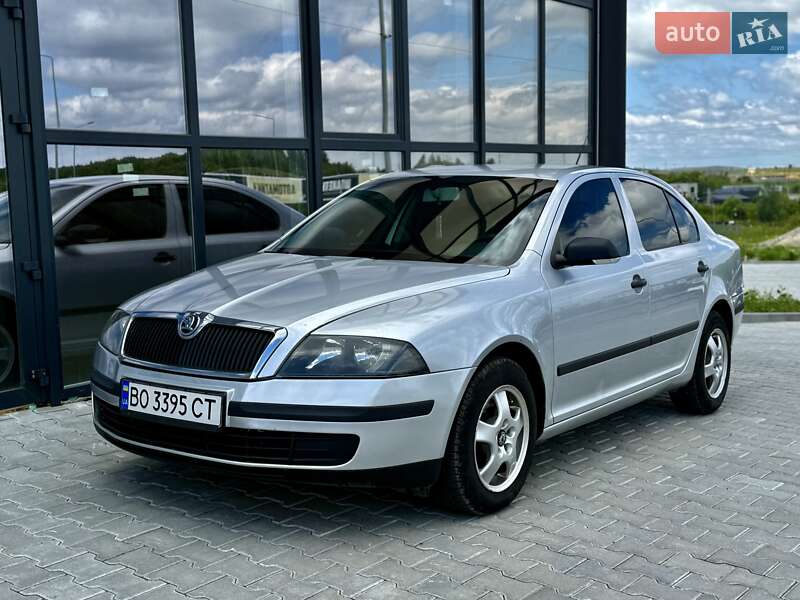 Лифтбек Skoda Octavia 2008 в 