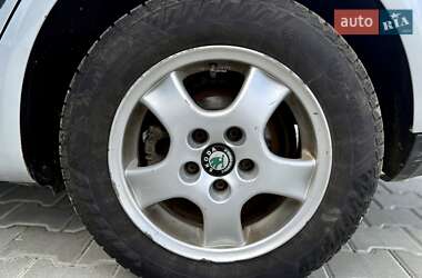 Лифтбек Skoda Octavia 2008 в 