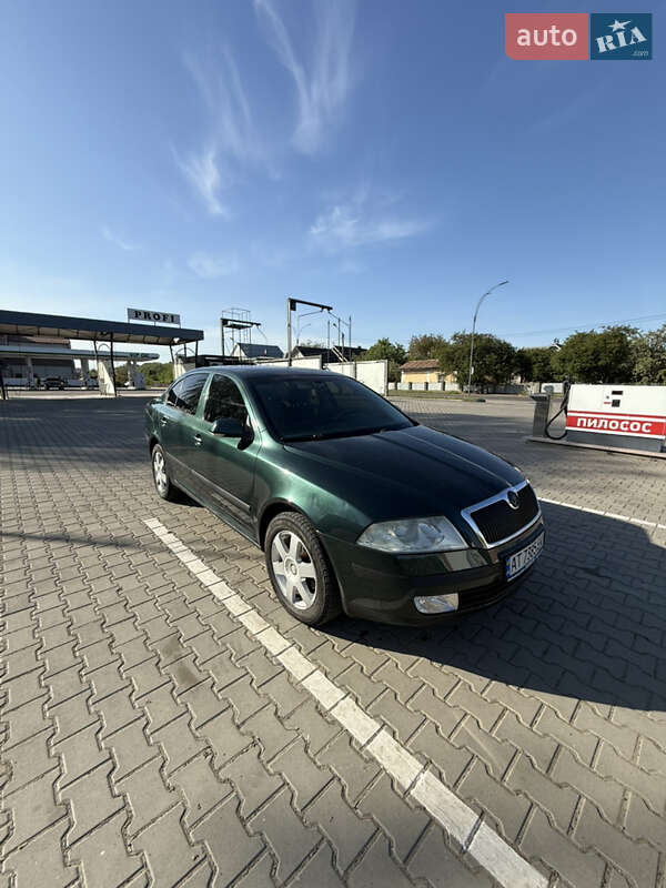 Лифтбек Skoda Octavia 2006 в Снятине