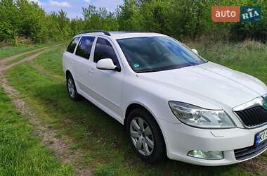 Універсал Skoda Octavia 2012 в 