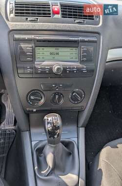 Лифтбек Skoda Octavia 2008 в 