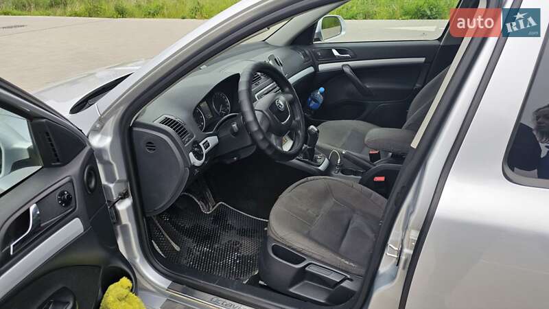 Лифтбек Skoda Octavia 2011 в Николаеве