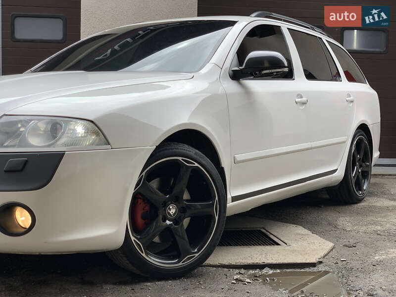Універсал Skoda Octavia 2009 в Івано-Франківську
