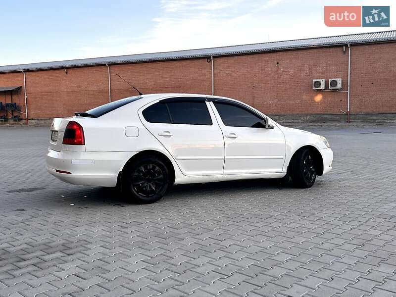 Лифтбек Skoda Octavia 2011 в Львове