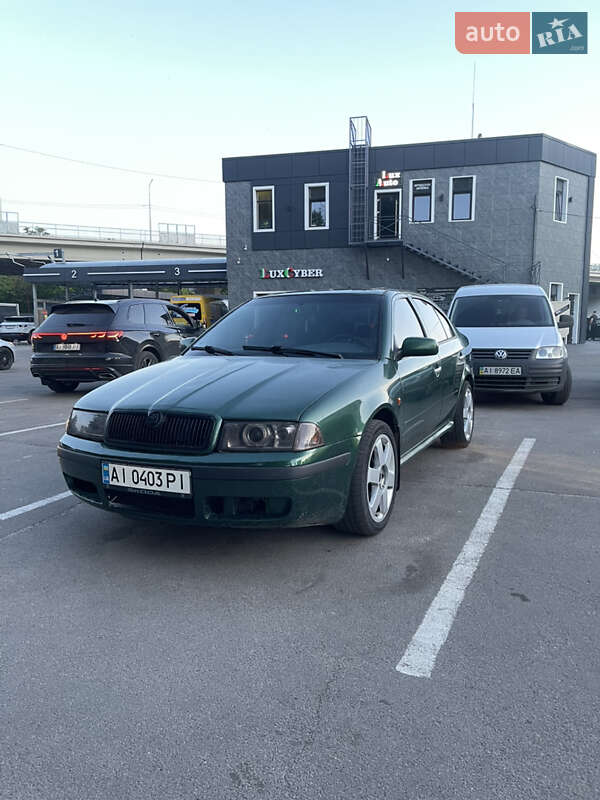 Лифтбек Skoda Octavia 1998 в 