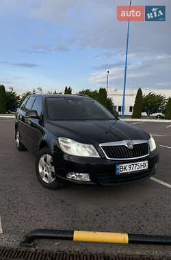 Универсал Skoda Octavia 2011 в Ужгороде