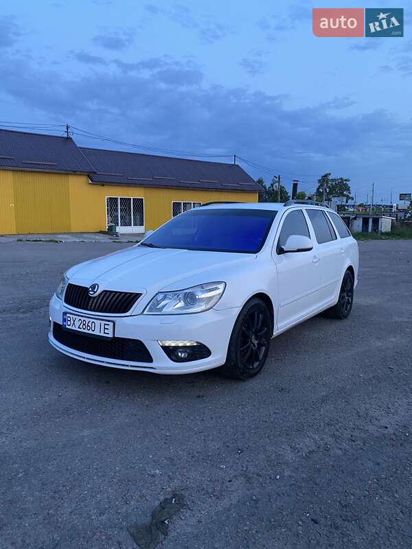 Универсал Skoda Octavia 2010 в 