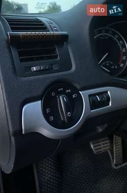 Универсал Skoda Octavia 2010 в 