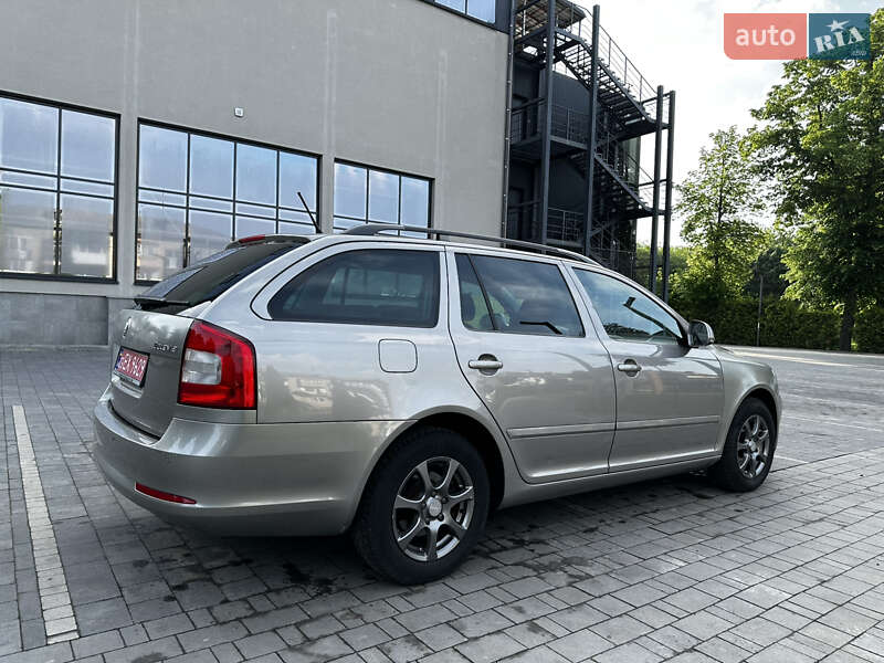 Универсал Skoda Octavia 2011 в Нововолынске