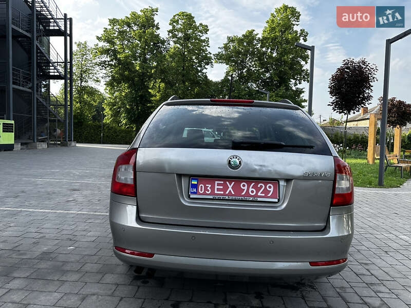 Универсал Skoda Octavia 2011 в Нововолынске