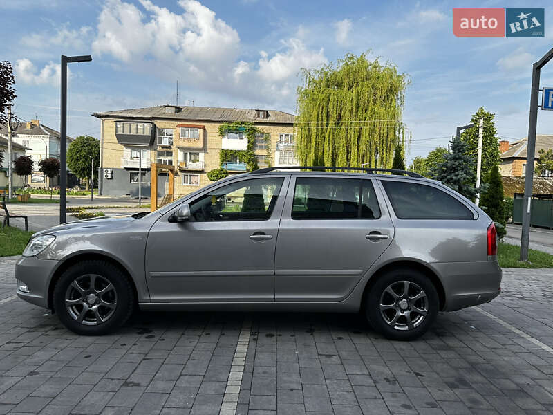 Универсал Skoda Octavia 2011 в Нововолынске