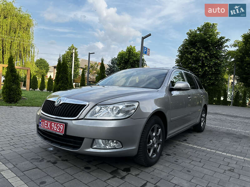 Универсал Skoda Octavia 2011 в Нововолынске