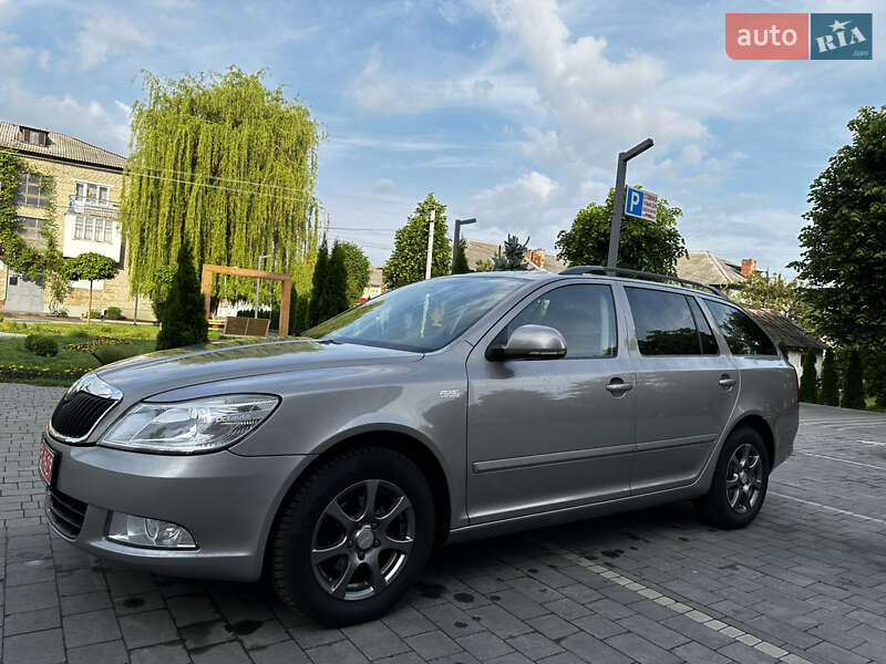 Универсал Skoda Octavia 2011 в Нововолынске