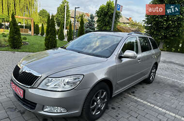 Универсал Skoda Octavia 2011 в 